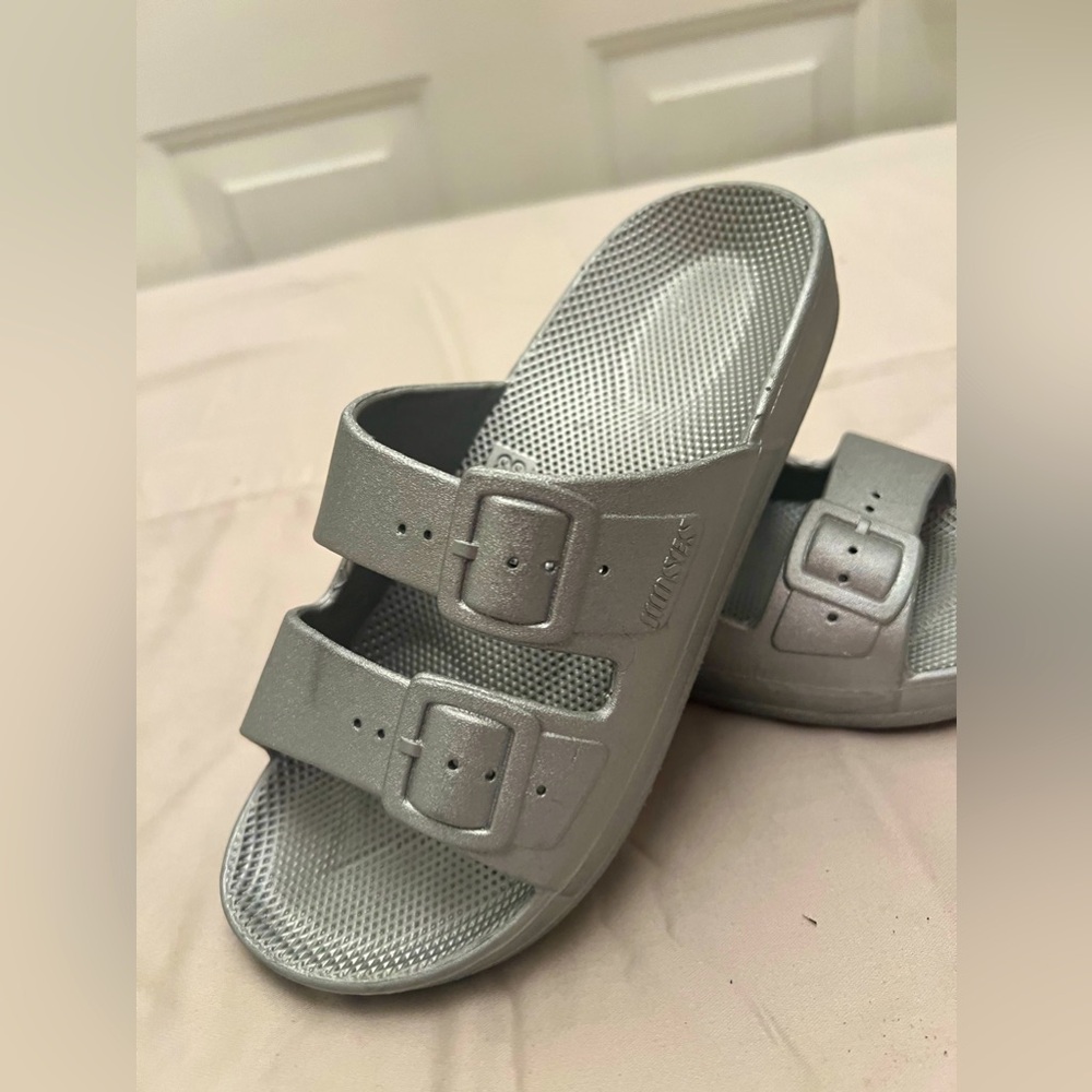 Silver slides. Girls sz 32/33. EUC